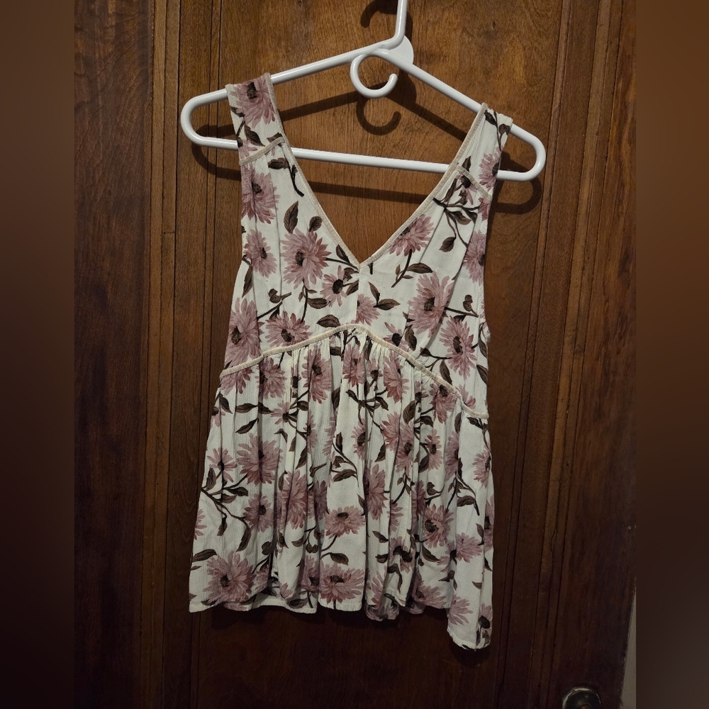 American Eagle Floral Top- Size Small